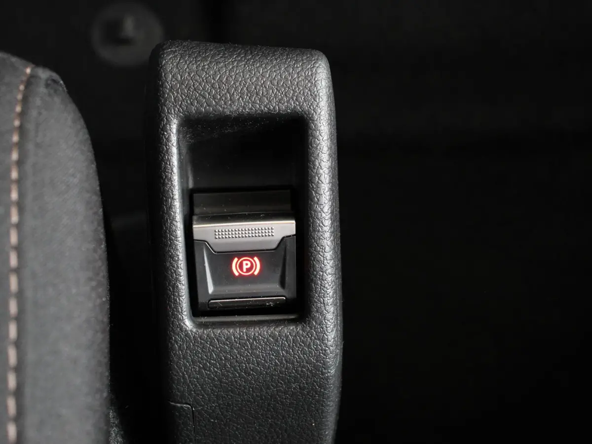Verso Luxury L2 8persoons PERSONENBUS 8p SOH 89% Navigatie Parkeersensoren Cruise Control Stoelverwarming Climate Control LM Velgen