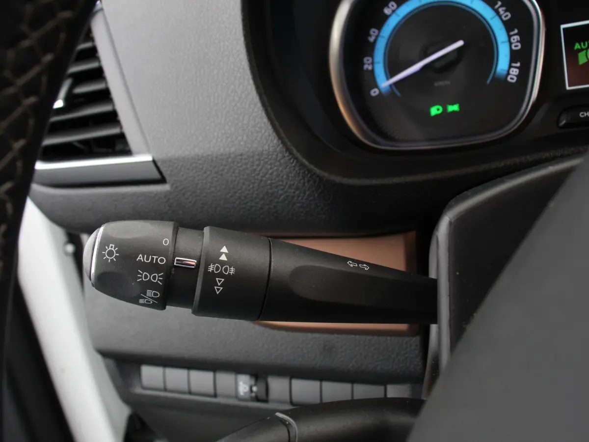 Verso Luxury L2 8persoons PERSONENBUS 8p SOH 89% Navigatie Parkeersensoren Cruise Control Stoelverwarming Climate Control LM Velgen