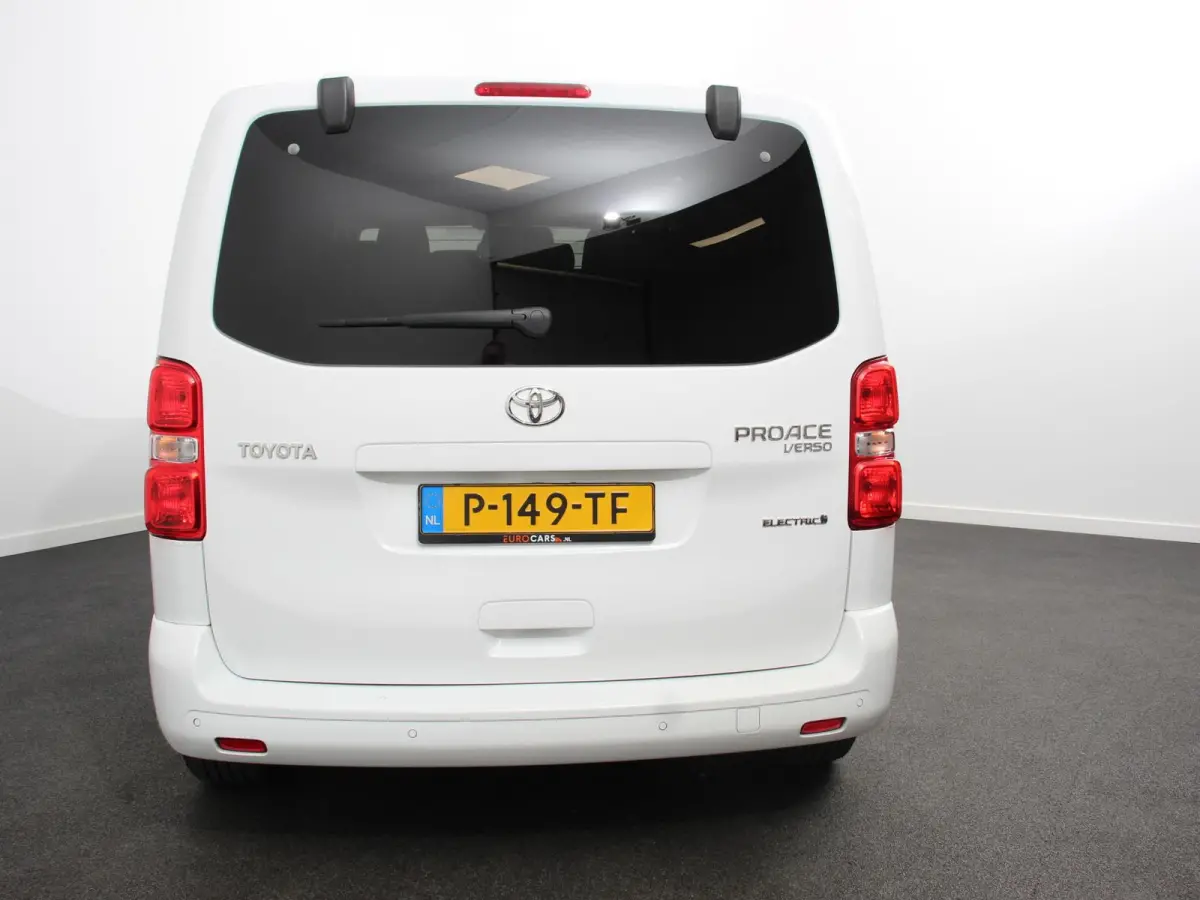 Verso Luxury L2 8persoons PERSONENBUS 8p SOH 89% Navigatie Parkeersensoren Cruise Control Stoelverwarming Climate Control LM Velgen