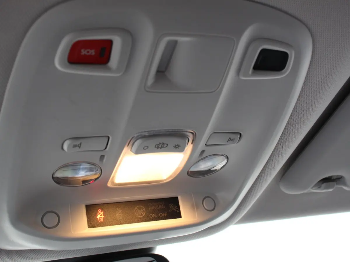Verso Luxury L2 8persoons PERSONENBUS 8p SOH 89% Navigatie Parkeersensoren Cruise Control Stoelverwarming Climate Control LM Velgen