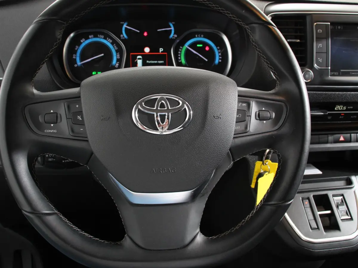 Verso Luxury L2 8persoons PERSONENBUS 8p SOH 89% Navigatie Parkeersensoren Cruise Control Stoelverwarming Climate Control LM Velgen