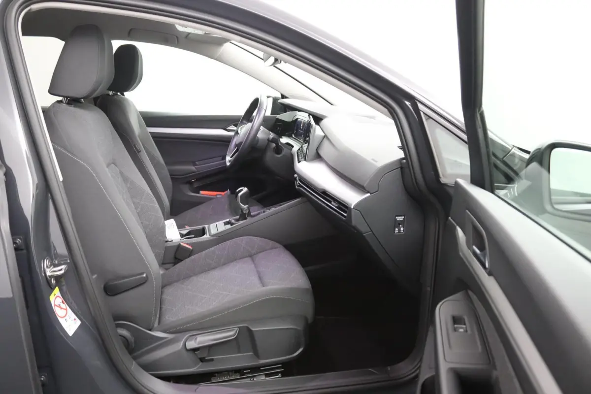 1.0 TSI Life | Adaptive cruise | Lichtmetaal |