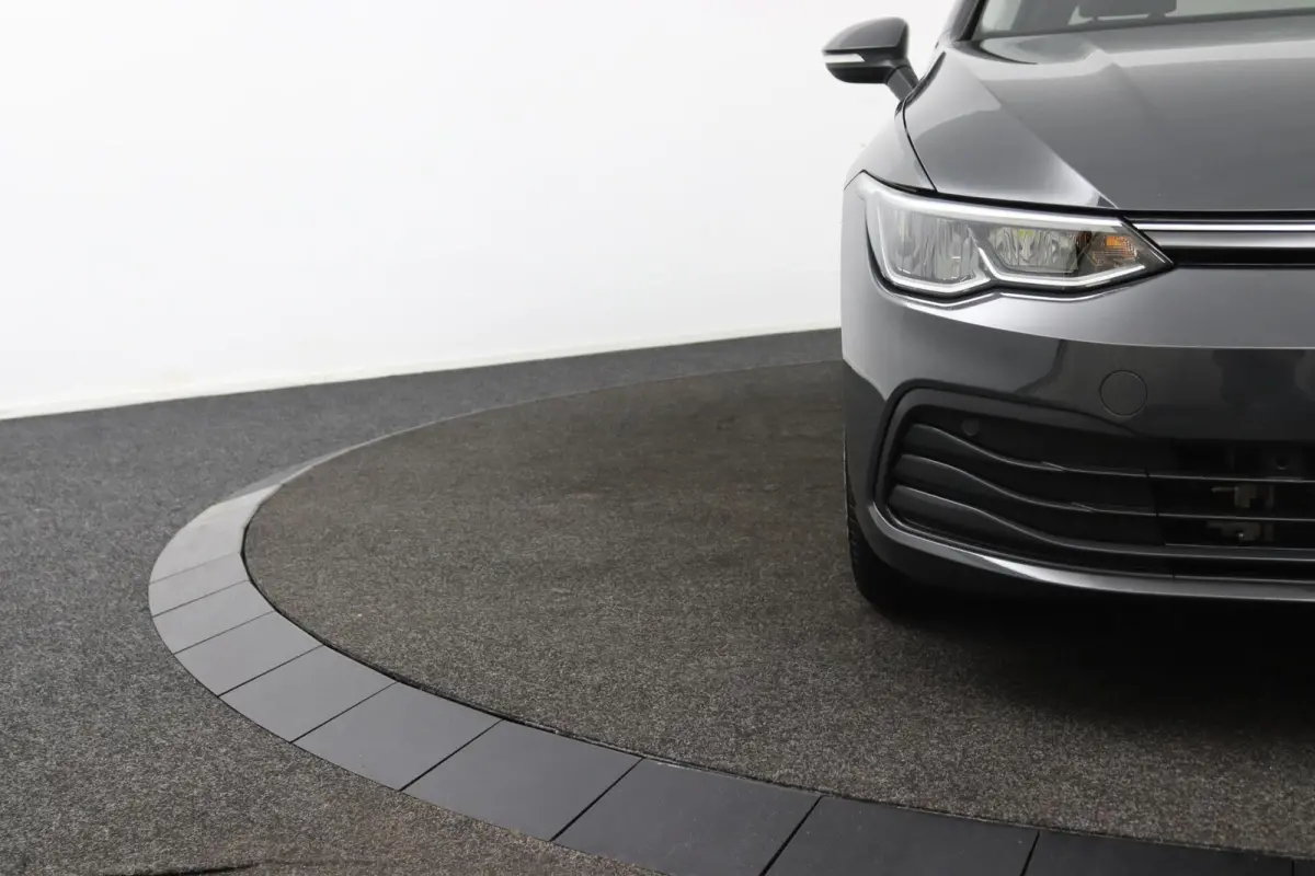 1.0 TSI Life | Adaptive cruise | Lichtmetaal |