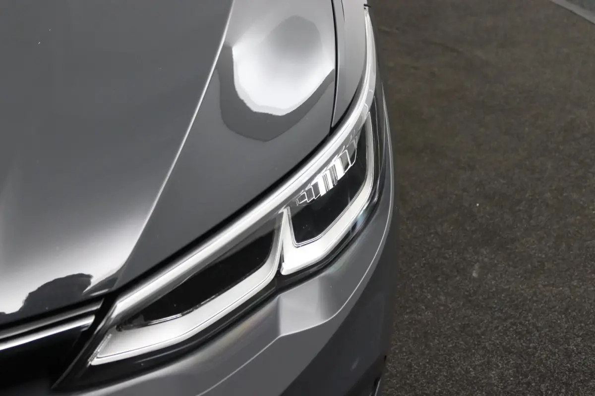 1.0 TSI Life | Adaptive cruise | Lichtmetaal |