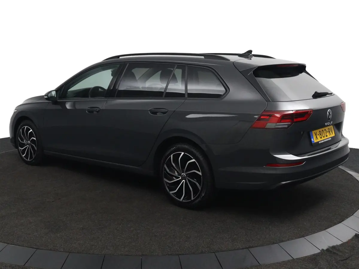 1.0 TSI Life | Adaptive cruise | Lichtmetaal |