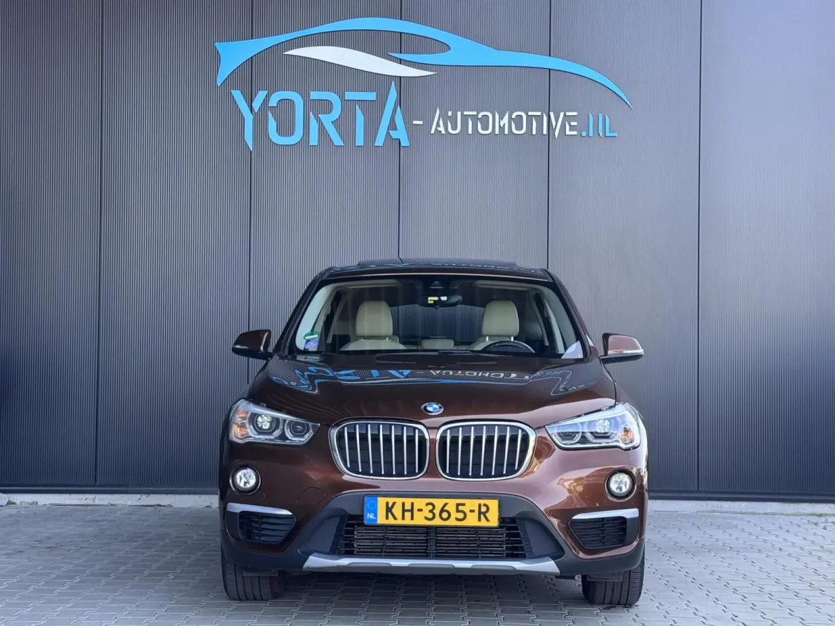 sDrive20i High Exe NL AUTO|AUTOMAAT|PANO|AFN. HAAK|HUD