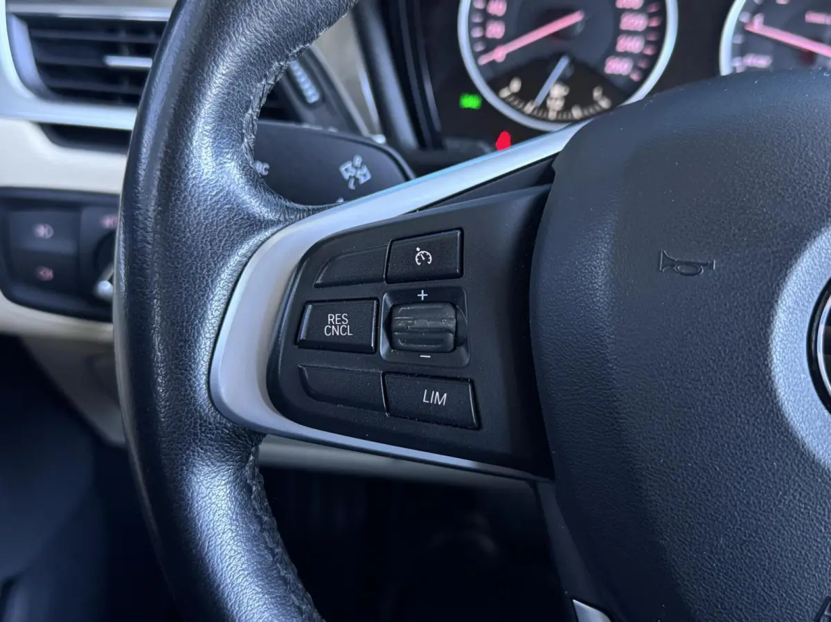 sDrive20i High Exe NL AUTO|AUTOMAAT|PANO|AFN. HAAK|HUD