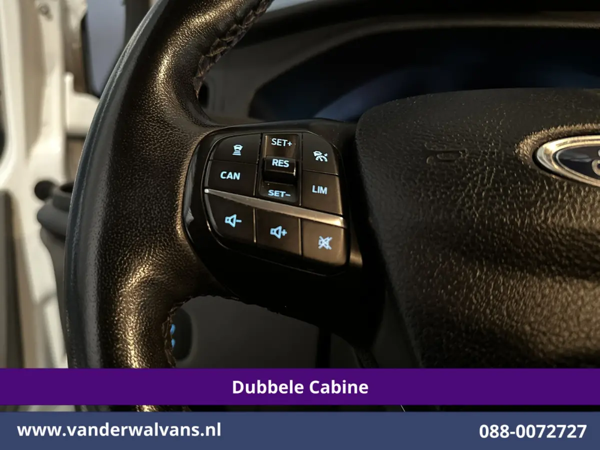 2.0 TDCI 131pk Automaat L2H1 Dubbele Cabine Euro6 Airco | 6-Zits | Camera | Navigatie | Apple Carplay Android Auto, Xenon, Cruisecontrol, Stoelverwarming, Verwarmde voorruit, Parkeersensoren