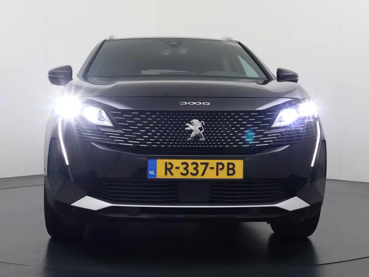130pk GT Automaat | 1ste eigenaar | FOCAL Audio | Camera | Stoelverwarming | Navigatie | LED lampen | Adaptieve Cruise Control