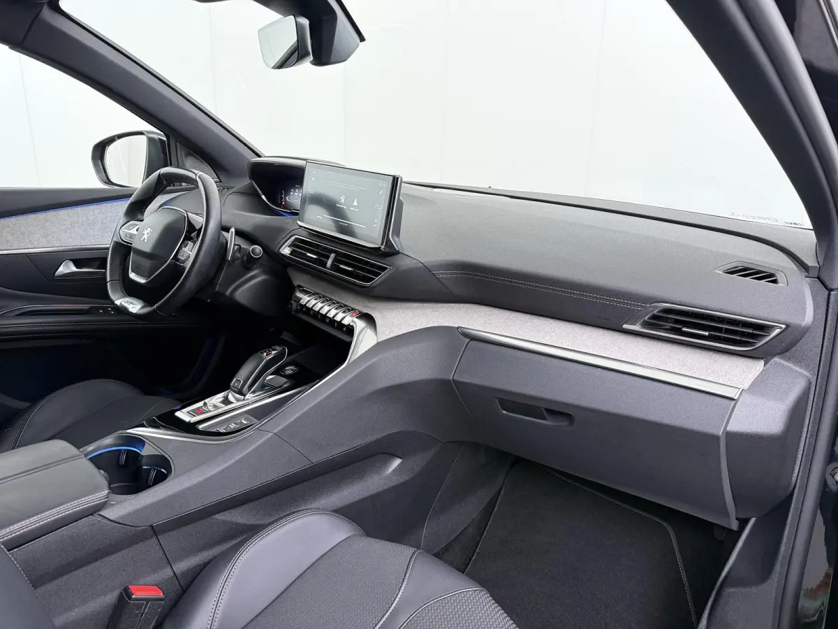 130pk GT Automaat | 1ste eigenaar | FOCAL Audio | Camera | Stoelverwarming | Navigatie | LED lampen | Adaptieve Cruise Control