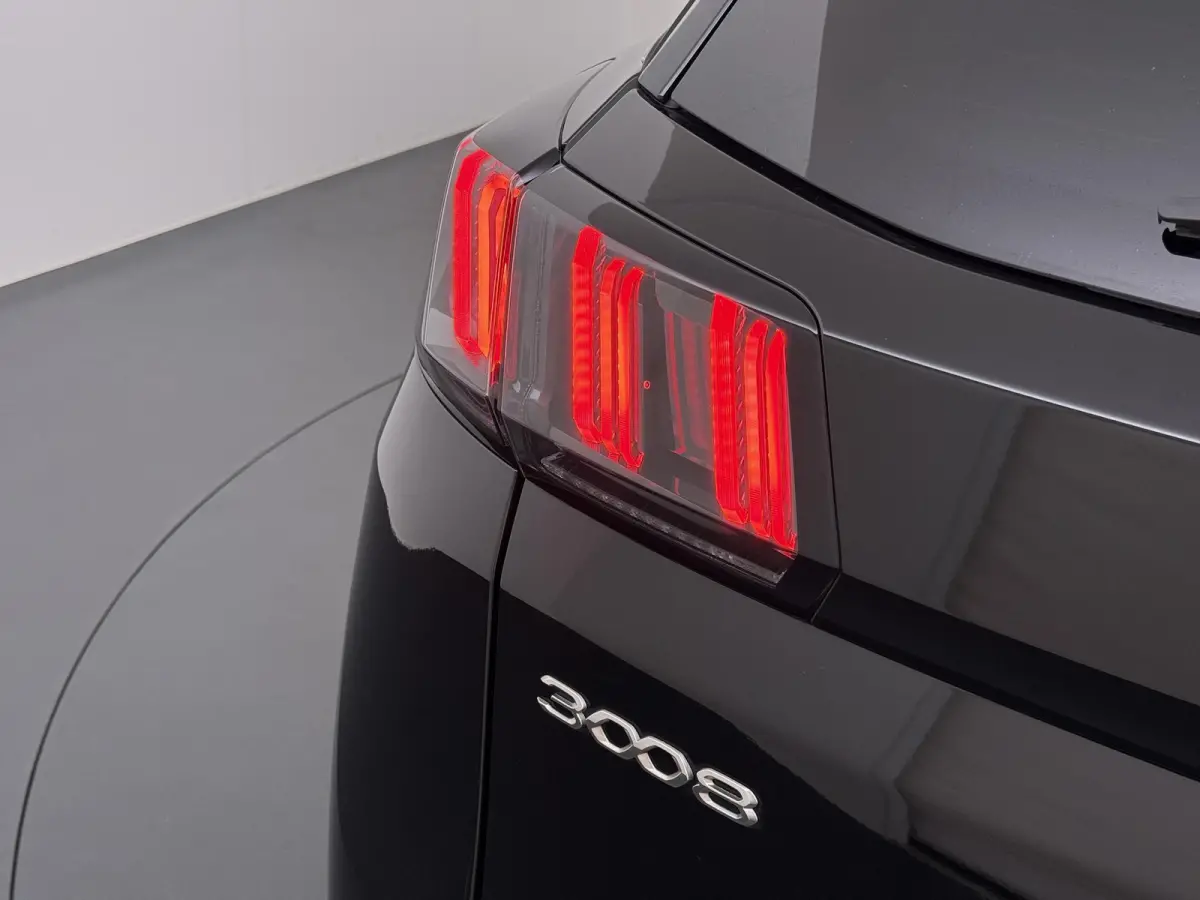 130pk GT Automaat | 1ste eigenaar | FOCAL Audio | Camera | Stoelverwarming | Navigatie | LED lampen | Adaptieve Cruise Control