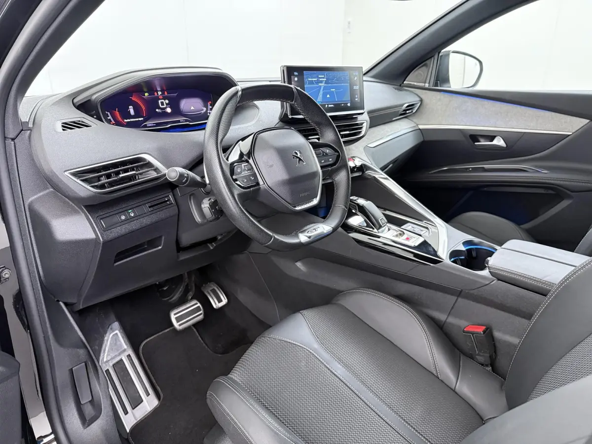 130pk GT Automaat | 1ste eigenaar | FOCAL Audio | Camera | Stoelverwarming | Navigatie | LED lampen | Adaptieve Cruise Control