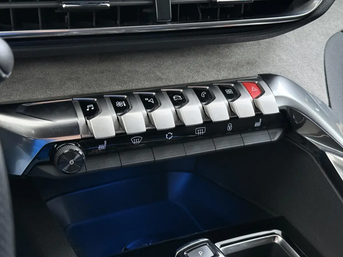 130pk GT Automaat | 1ste eigenaar | FOCAL Audio | Camera | Stoelverwarming | Navigatie | LED lampen | Adaptieve Cruise Control