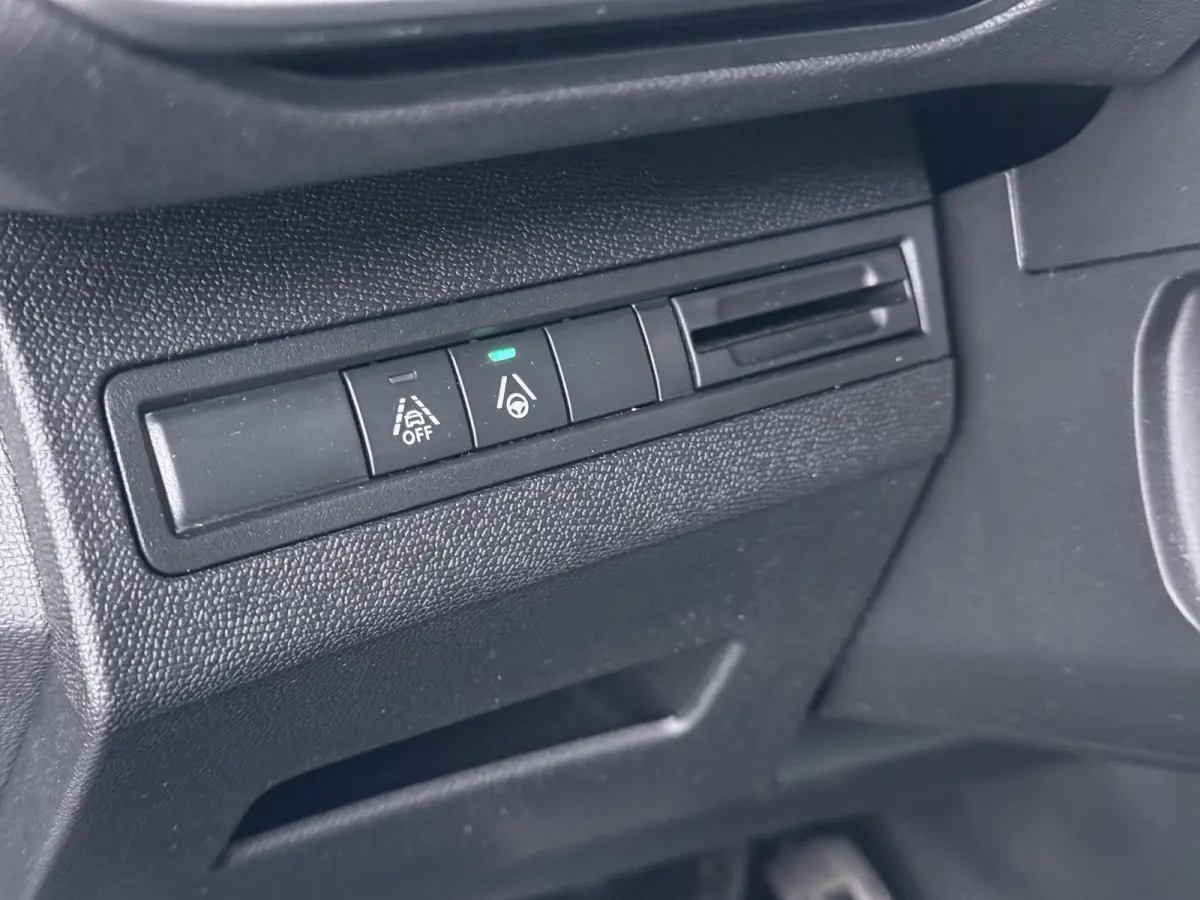 130pk GT Automaat | 1ste eigenaar | FOCAL Audio | Camera | Stoelverwarming | Navigatie | LED lampen | Adaptieve Cruise Control