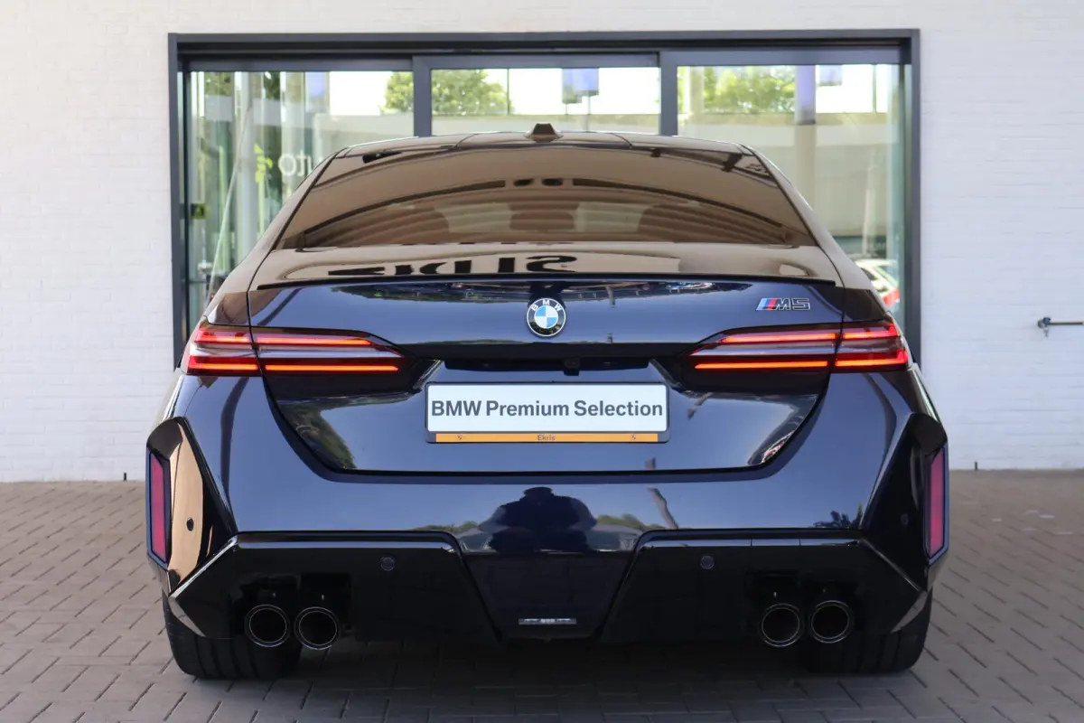 Sedan | SOH 100% | Driving Assistant Professional | Parking Assistant Professional | Trekhaak | Panoramadak |  Bowers & Wilkins