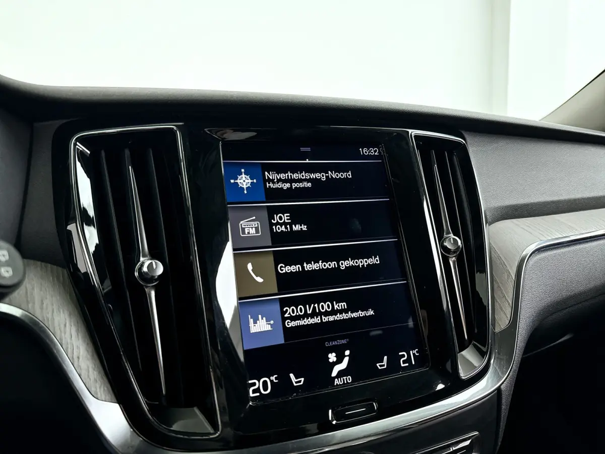 T5 Inscription | Parkeercamera | Stoel- en stuurverwarming | Navigatie | Cruise control