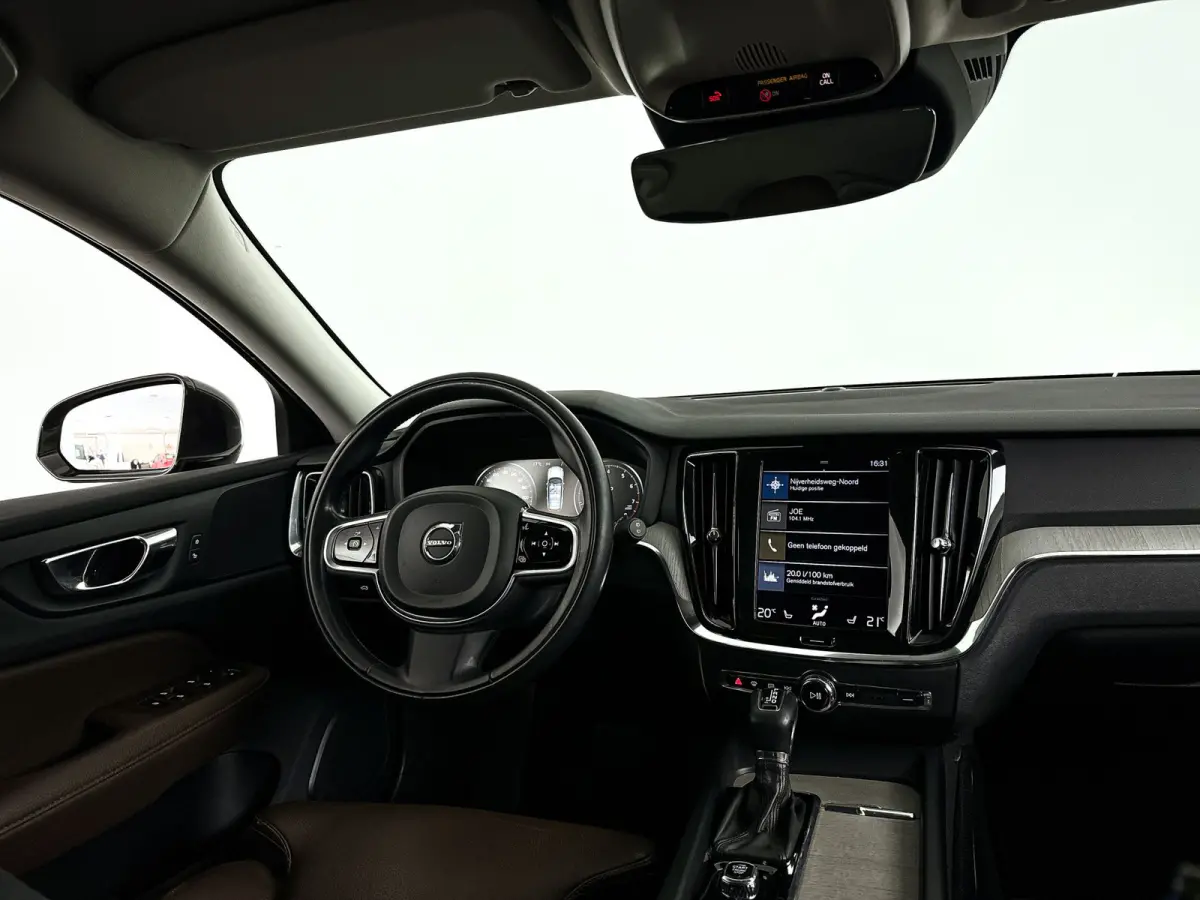 T5 Inscription | Parkeercamera | Stoel- en stuurverwarming | Navigatie | Cruise control