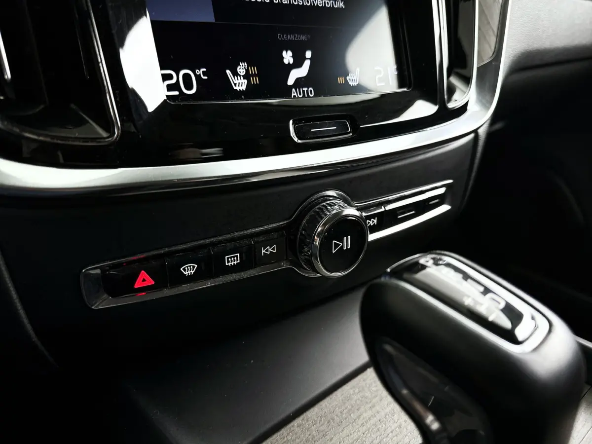 T5 Inscription | Parkeercamera | Stoel- en stuurverwarming | Navigatie | Cruise control