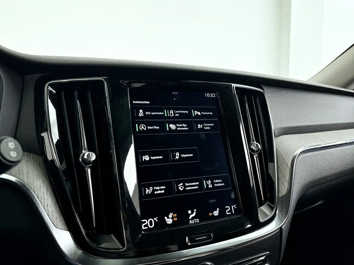 T5 Inscription | Parkeercamera | Stoel- en stuurverwarming | Navigatie | Cruise control