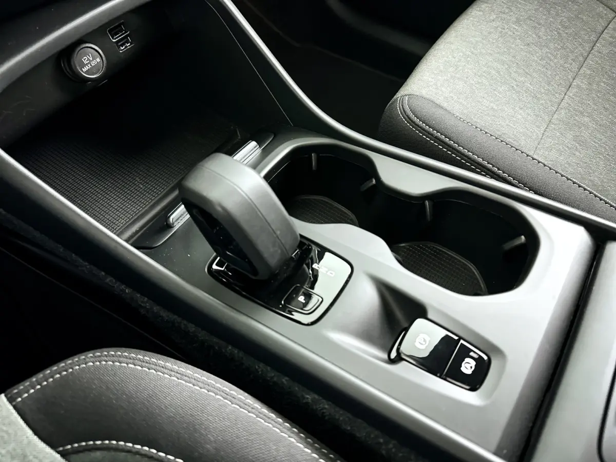 B3 Momentum | Park assist | Cruise control | Navigatie