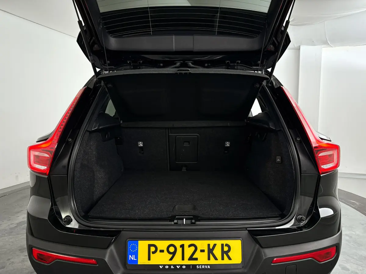 B3 Momentum | Park assist | Cruise control | Navigatie