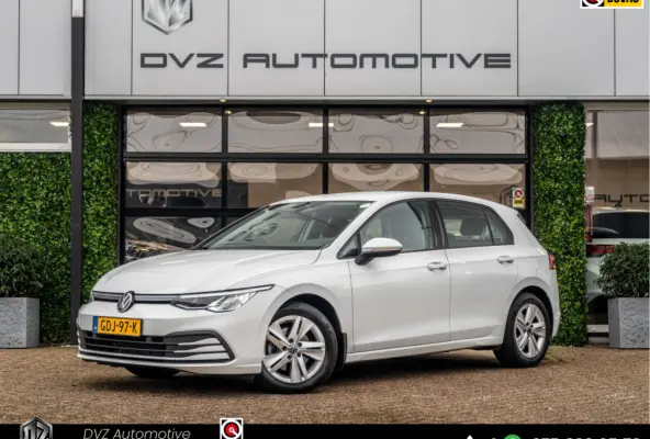 1.0 eTSI Life | Clima | Ambient | Carplay |
