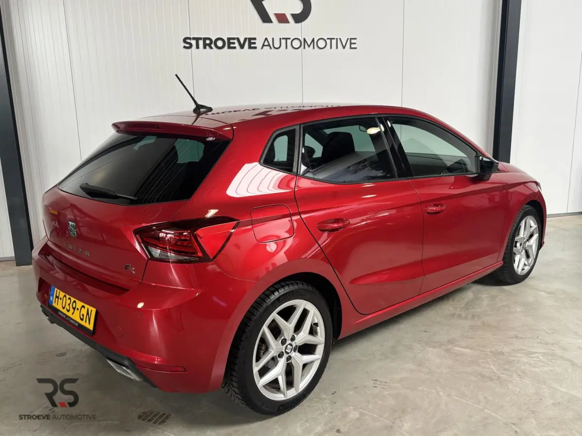 1.0 TSI 115 pk DSG FR Buss Intense | Navi | Cruise | Camera | PDC | CarPlay | 17" | 1e Eig | Org NL |