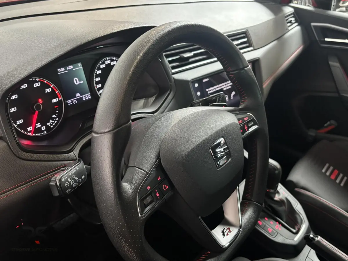 1.0 TSI 115 pk DSG FR Buss Intense | Navi | Cruise | Camera | PDC | CarPlay | 17" | 1e Eig | Org NL |