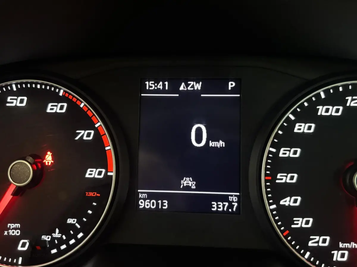 1.0 TSI 115 pk DSG FR Buss Intense | Navi | Cruise | Camera | PDC | CarPlay | 17" | 1e Eig | Org NL |