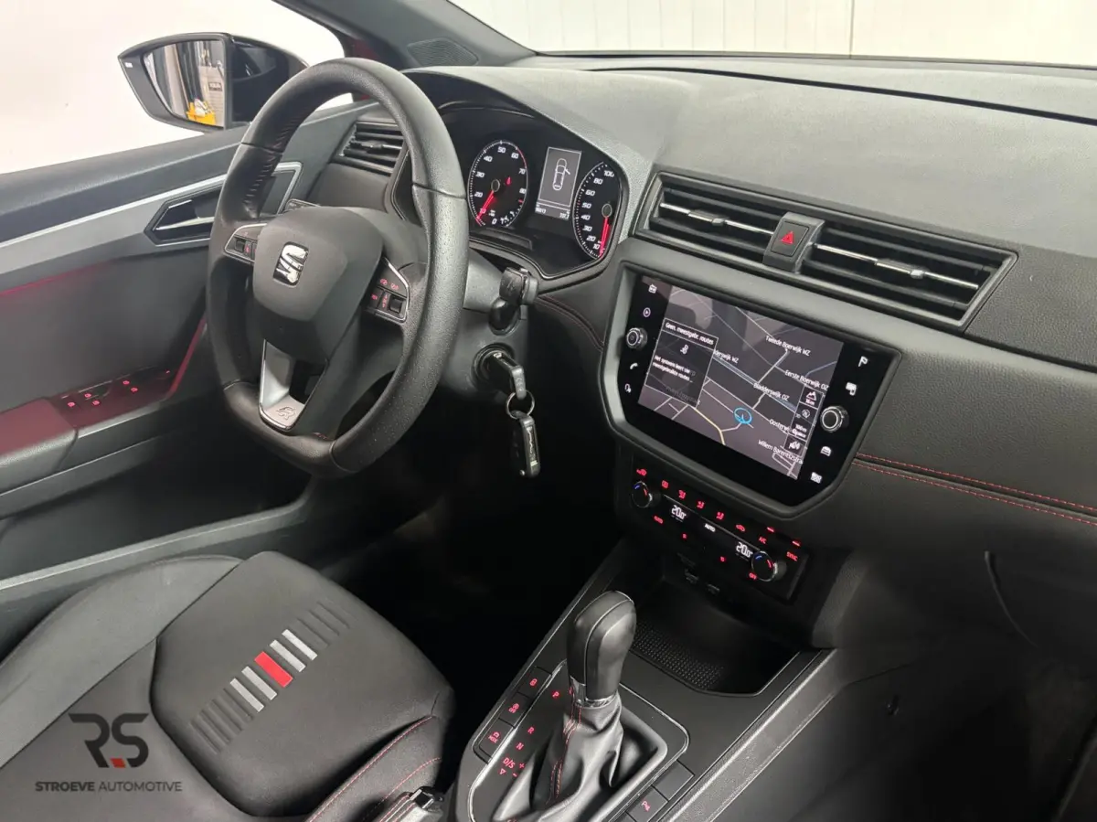 1.0 TSI 115 pk DSG FR Buss Intense | Navi | Cruise | Camera | PDC | CarPlay | 17" | 1e Eig | Org NL |