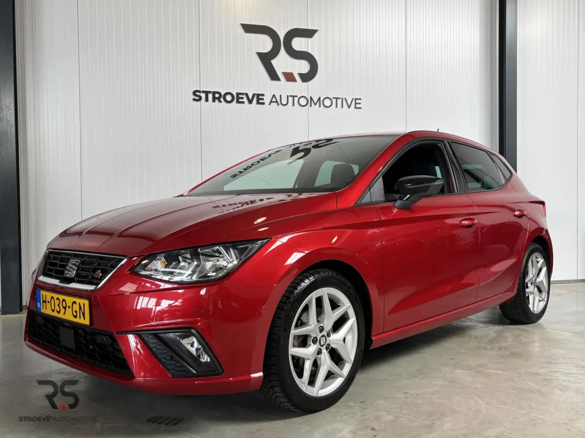 1.0 TSI 115 pk DSG FR Buss Intense | Navi | Cruise | Camera | PDC | CarPlay | 17" | 1e Eig | Org NL |