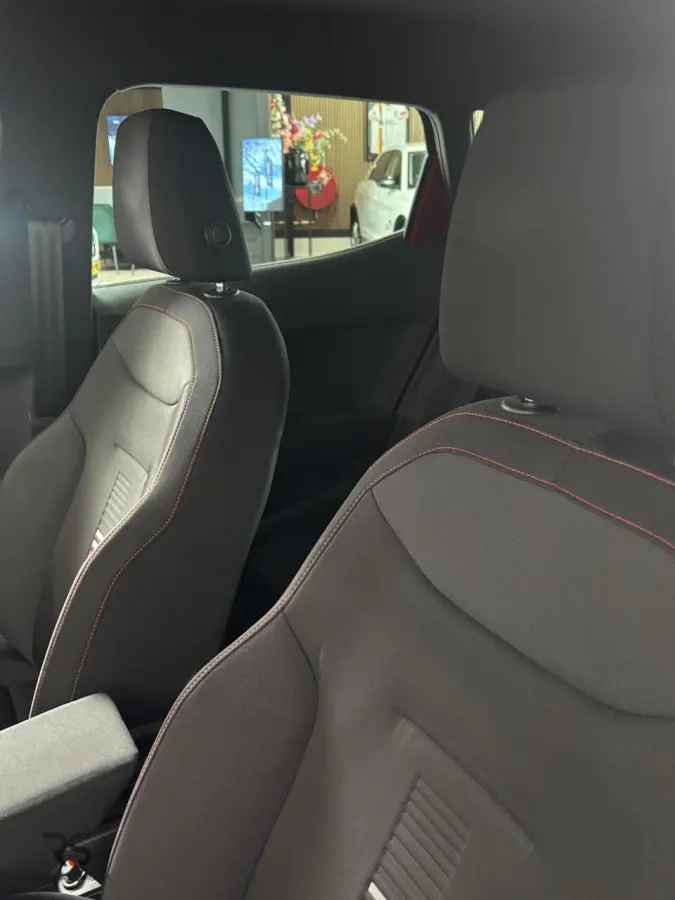 1.0 TSI 115 pk DSG FR Buss Intense | Navi | Cruise | Camera | PDC | CarPlay | 17" | 1e Eig | Org NL |
