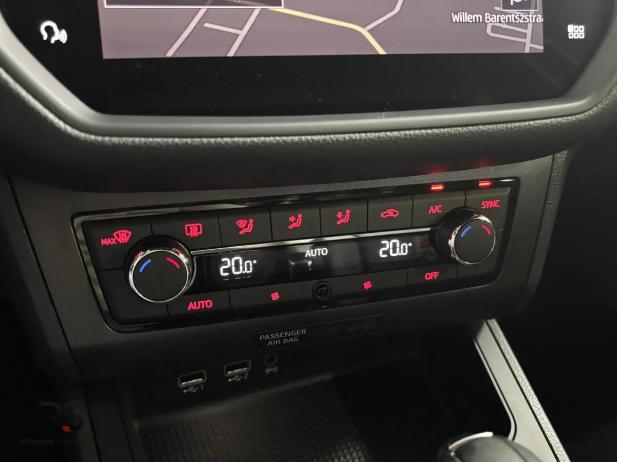 1.0 TSI 115 pk DSG FR Buss Intense | Navi | Cruise | Camera | PDC | CarPlay | 17" | 1e Eig | Org NL |