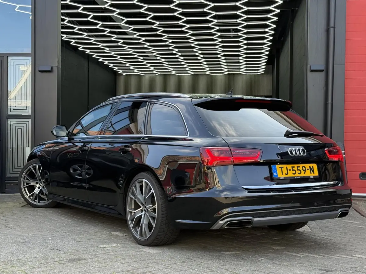 1.8 TFSI ultra Advance Sport