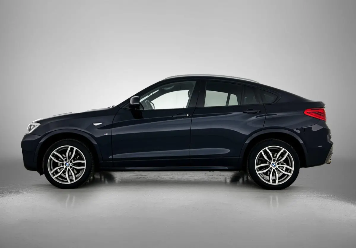 xDrive20i Executive | AUTOMAAT | TREKHAAK | M-PAKKET | NAVIGATIE | ACHTERUITRIJCAMERA | SPORTSTOELEN | TREKHAAK | ELEKTRISCHE ACHTERKLEP | CLIMATE CONTROL | CRUISE CONTROL | BI-XENON KOPLAMP