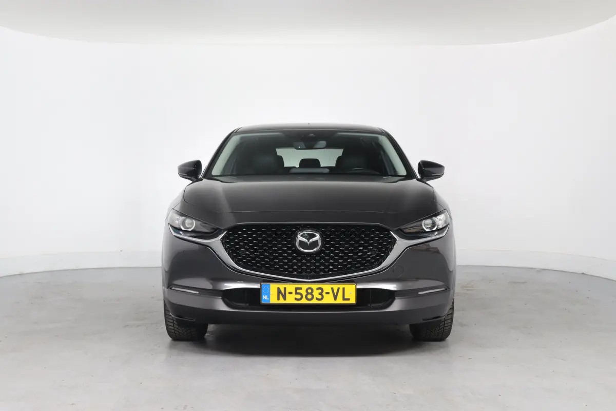 2.0 e-SkyActiv-X M Hybrid Sportive | Dealer Onderhouden! | 1e Eigenaar! | LED | Bose | Trekhaak | Clima | Camera | Stoelverwarming | Cruise Adaptive | Keyless | HUD