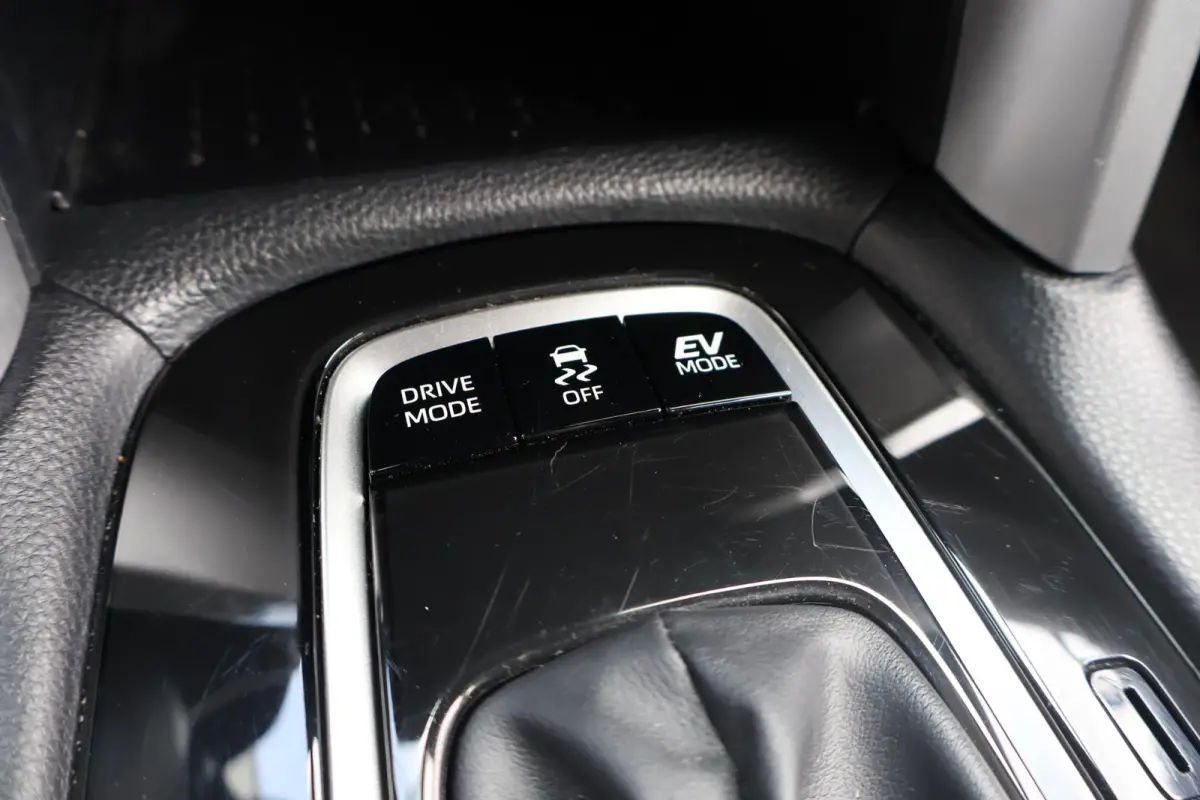 2.0 High Power Hybrid Active 1e Eigenaar | Volledig Onderh | NAP | BTW | Camera | Navi | Carplay | Bots | ACC | DAB | Keyless | Full Led | Hill-Hold