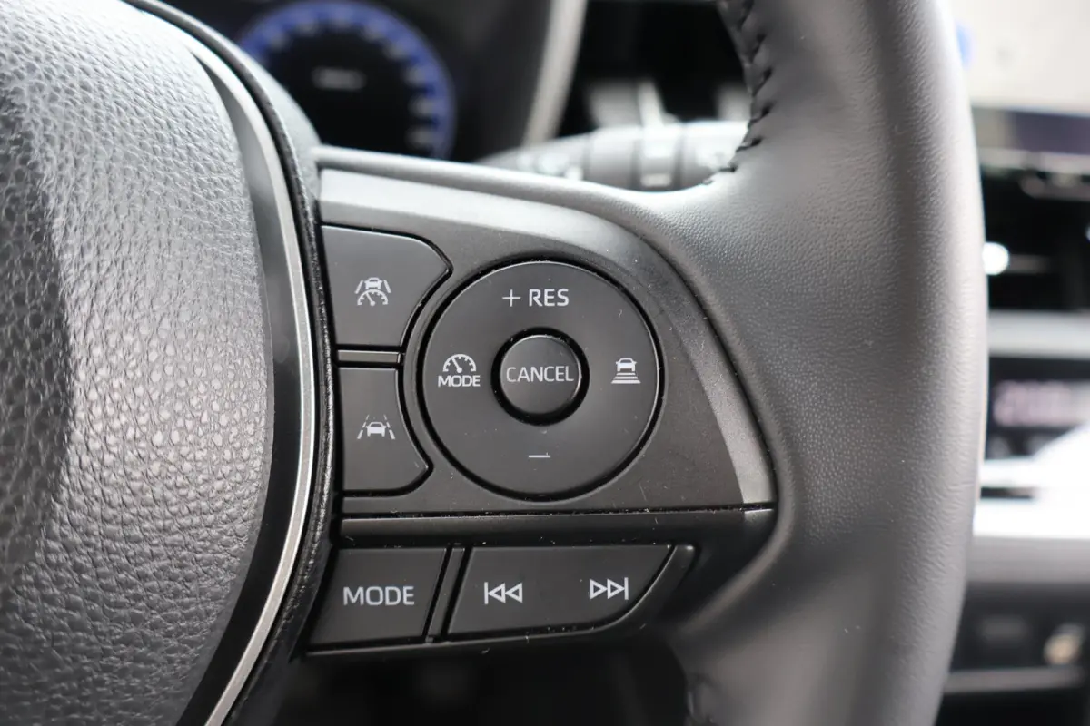 2.0 High Power Hybrid Active 1e Eigenaar | Volledig Onderh | NAP | BTW | Camera | Navi | Carplay | Bots | ACC | DAB | Keyless | Full Led | Hill-Hold