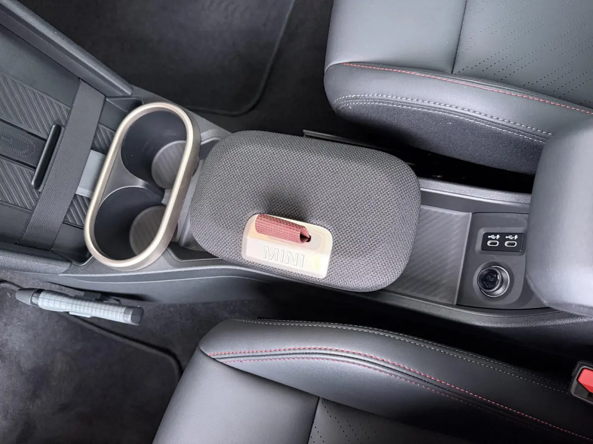 Cooper C JCW-trim | Pakket XL | Adaptive Cruise | Panoramadak | Harman Kardon | Stoel- stuurverwarming