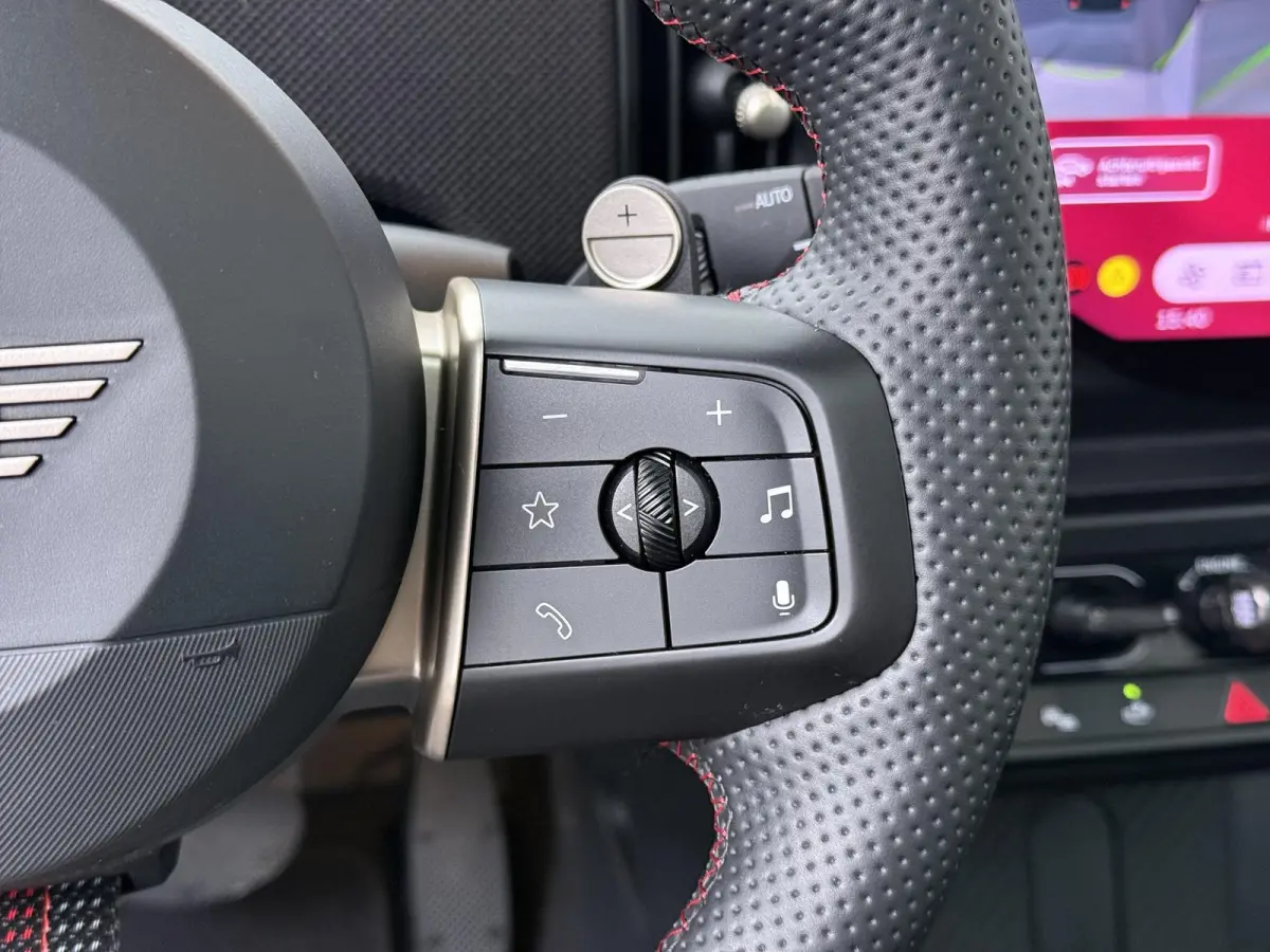 Cooper C JCW-trim | Pakket XL | Adaptive Cruise | Panoramadak | Harman Kardon | Stoel- stuurverwarming