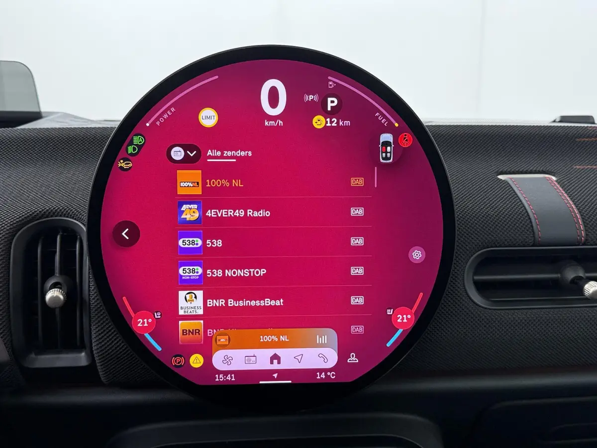 Cooper C JCW-trim | Pakket XL | Adaptive Cruise | Panoramadak | Harman Kardon | Stoel- stuurverwarming