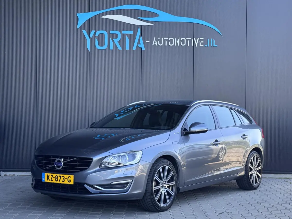2.4 D5 Twin Engine NL AUTO*TR. HAAK*MEMORY*LEDER