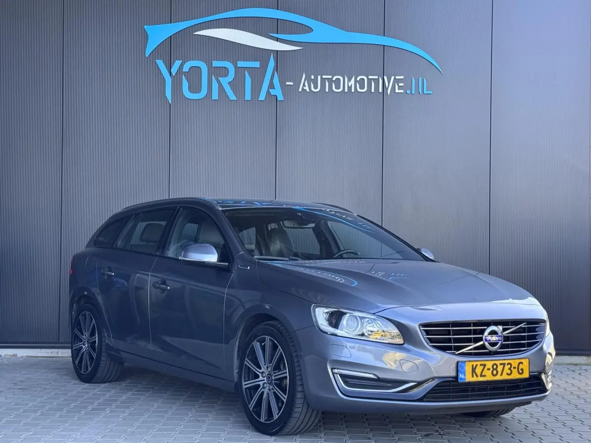 2.4 D5 Twin Engine NL AUTO*TR. HAAK*MEMORY*LEDER
