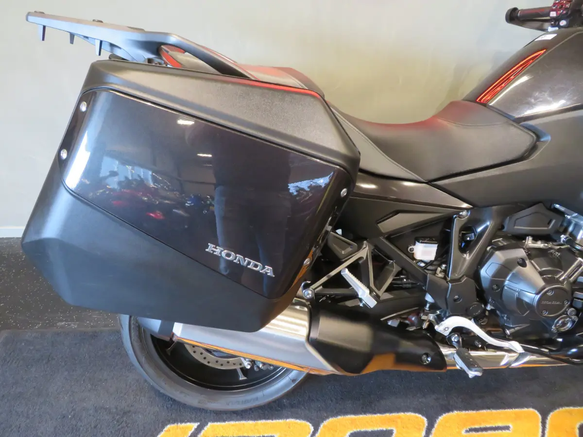 BLACK-EDITION KOFFERS