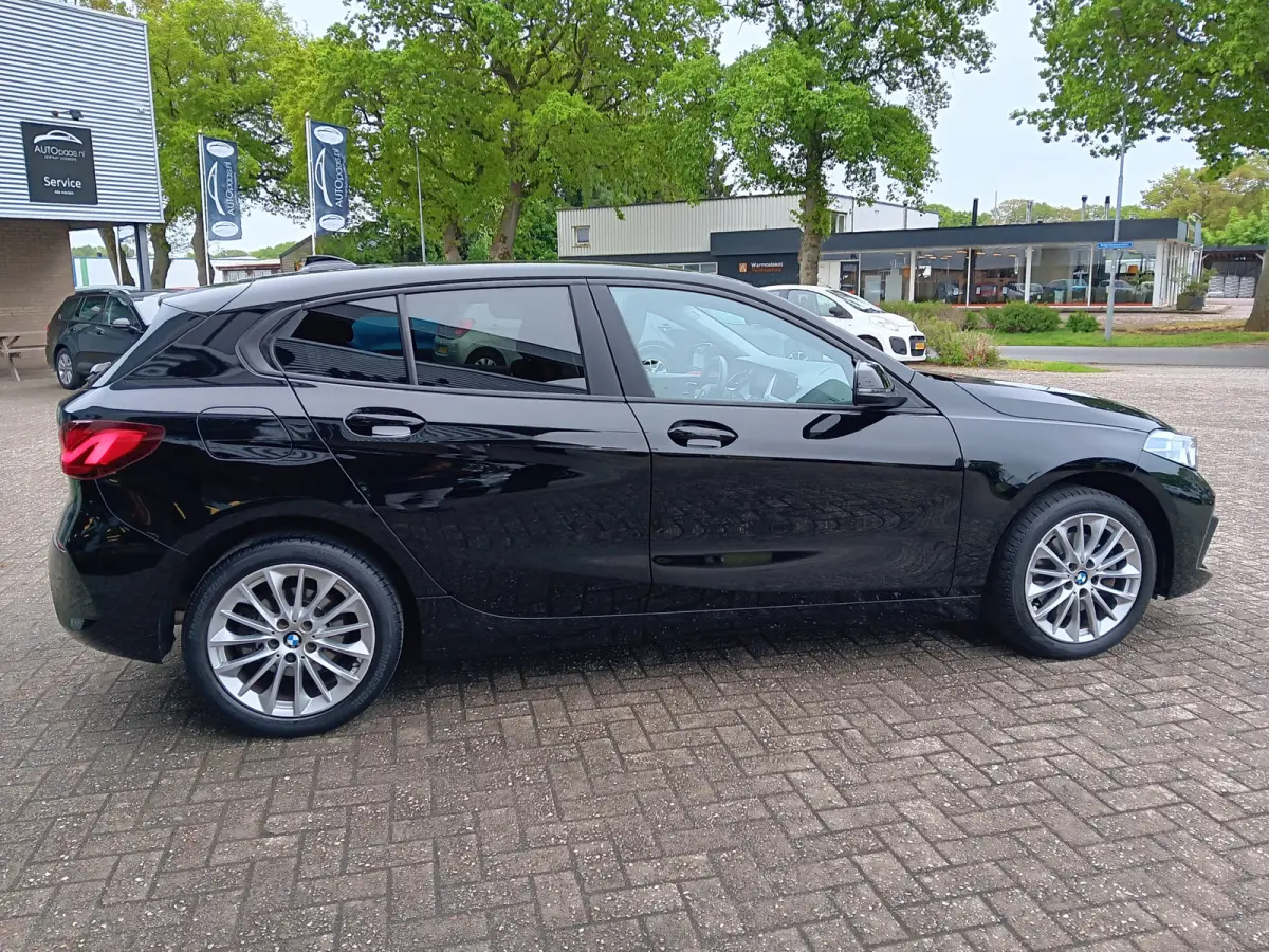 118i 141pk Executive Edition|automaat|carplay|cruise|clima