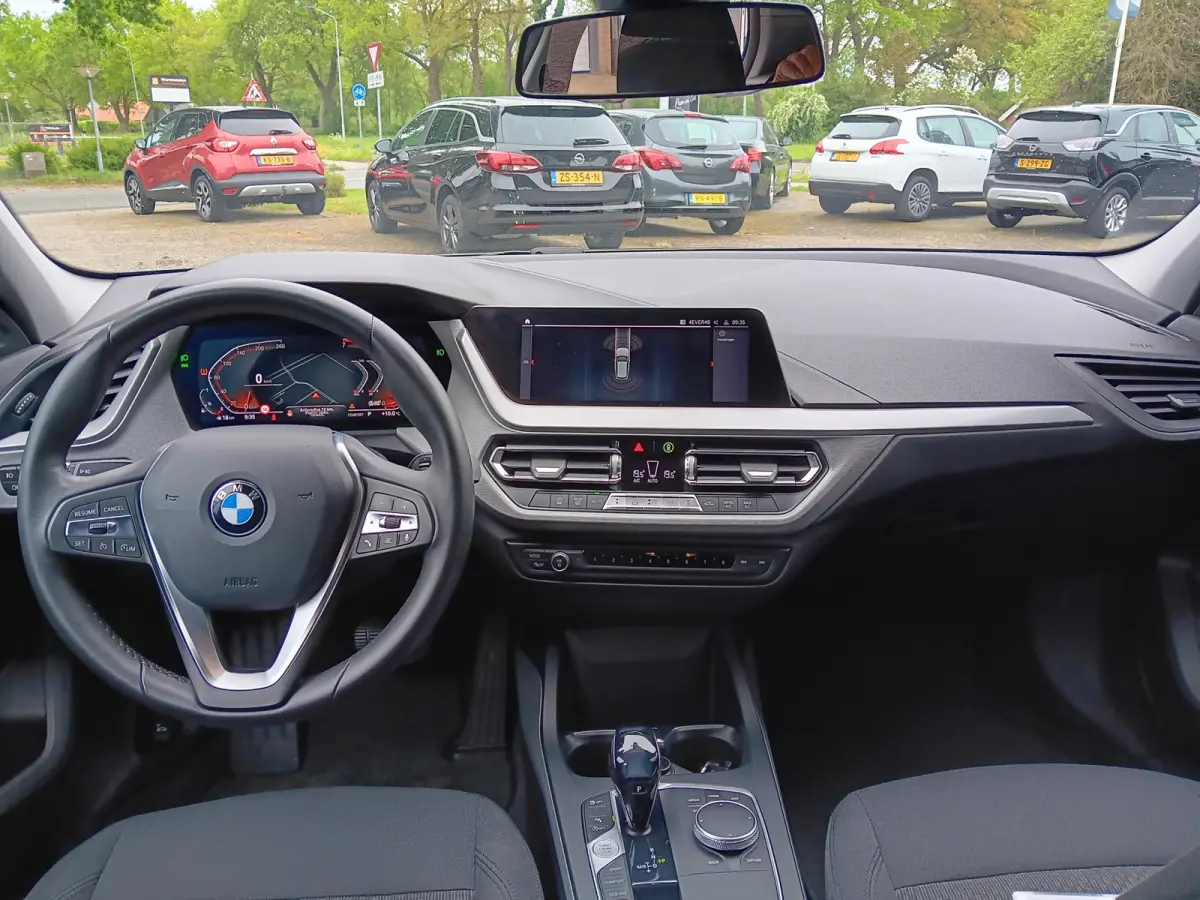 118i 141pk Executive Edition|automaat|carplay|cruise|clima