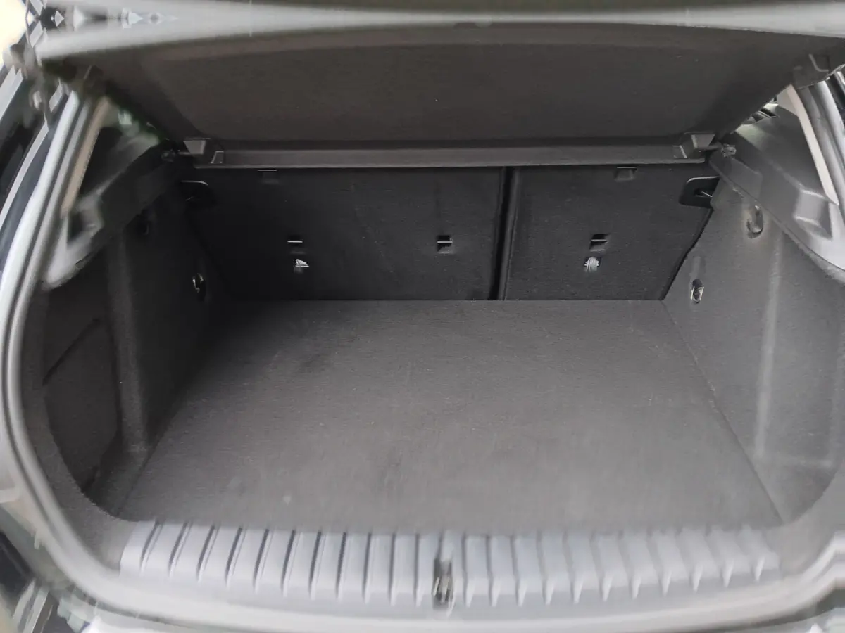 118i 141pk Executive Edition|automaat|carplay|cruise|clima