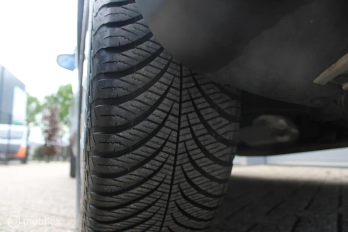 1.0 Boosterjet Exclusive 1e Eig | Boekjes | Stoelverwarming | Navigatie | 5 keer op Voorraad.