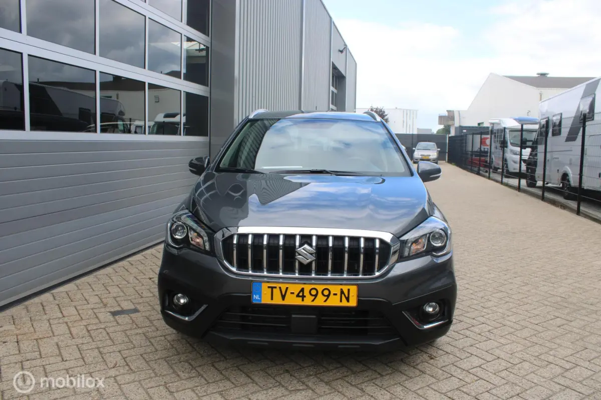 1.0 Boosterjet Exclusive 1e Eig | Boekjes | Stoelverwarming | Navigatie | 5 keer op Voorraad.