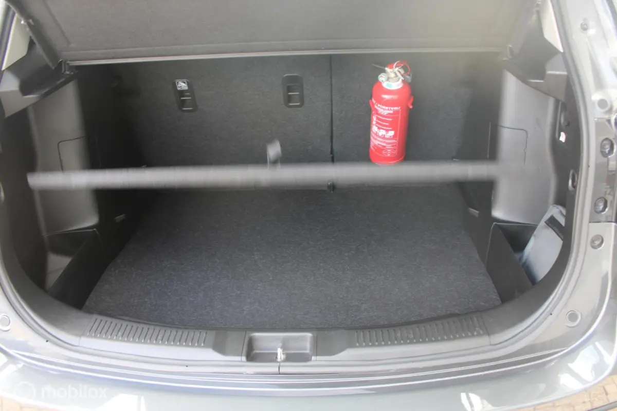 1.0 Boosterjet Exclusive 1e Eig | Boekjes | Stoelverwarming | Navigatie | 5 keer op Voorraad.